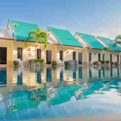 เดอะกรีนบีชรีสอร์ท Hotel Exterior