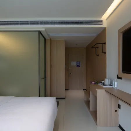 Floral Hotel·ZhenShanXiSu (Yangshuo Xingping Town 20 Yuan Banknote Background Scenic Area Store)
