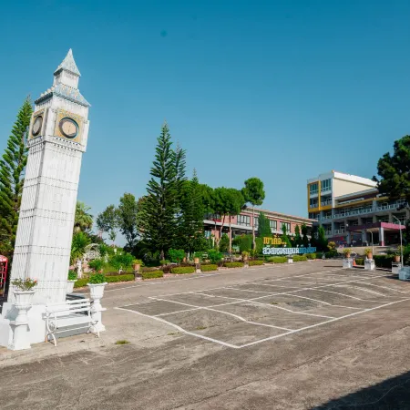 Breezehill Khao Kho Hotel