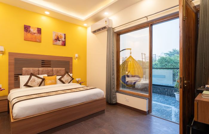 Lime Tree Hotel & One Bed Room Serviced Apartment - Noida Next to Sector 50 Metro with Party Venue