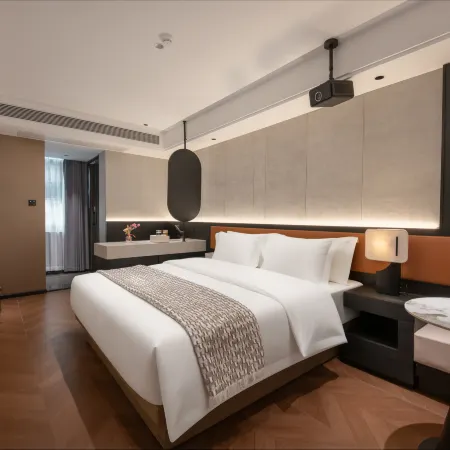 Huasheng Design Hotel (Shenzhen Huaqiangbei Bagualing Metro Station Branch) Отели рядом с достопримечательностью «Парк Личи»