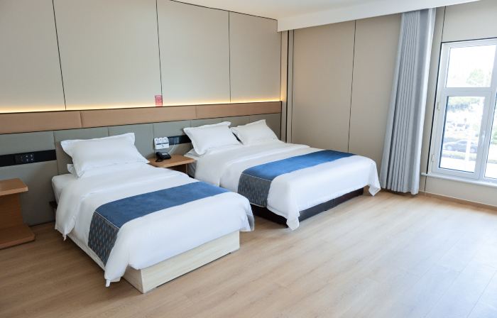 Taihe Business Hotel