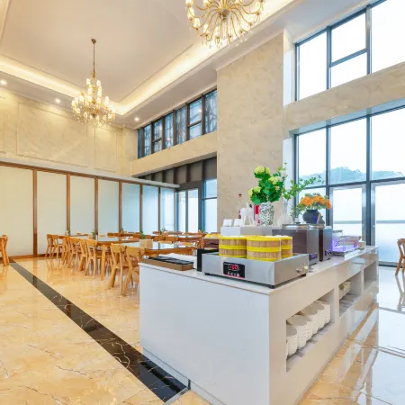 Vienna International Hotel (Shenzhen Cooperation Zone)