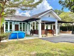 Tepak Nusuk Private Pool Homestay 5 Bedrooms 4 Bathrooms