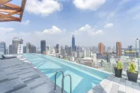 Skylon Residences Bukit Ceylon by CoBNB+ - Rooftop Pools
