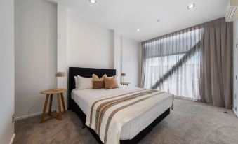 Southwark Hotel & Apartments - Housity