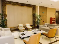 如家UP華驛精選酒店（鹽城東台高鐵站八佰伴店） Hotels in Dongtai
