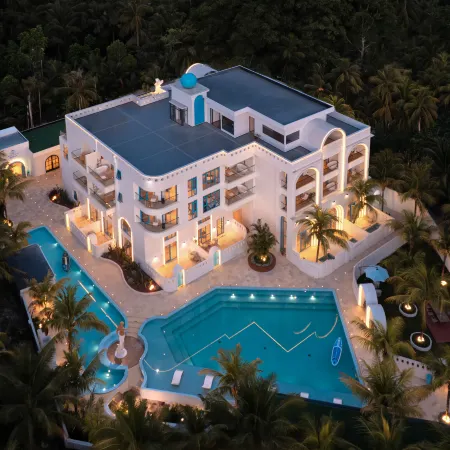 Weinaxi · Venus Dreamland Manor (Wanning Shimei Bay Island Ring Tourist Highway)