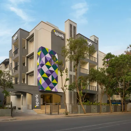 Spark by Hilton Bengaluru Marathahalli Outer Ring Road Отели рядом с достопримечательностью «Технопарк «Престиж»»
