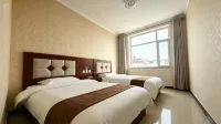 Liuyi Courtyard-Style Hotel (Fengning Bashang Grassland China Horse Town Tourist Resort)