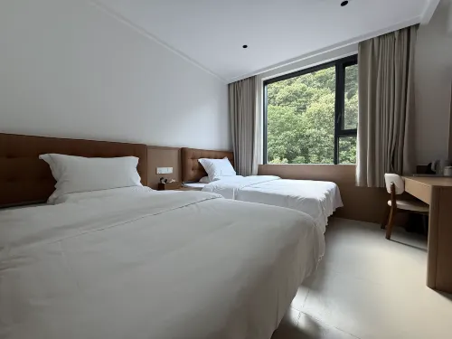Foping Shanyue Xiju Homestay