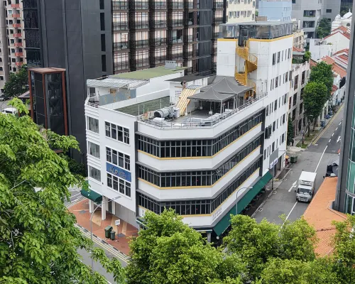 Aura Hotel Mackenzie Hotels near Tekka Place