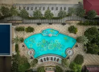 Ramada by Wyndham Sihanoukville Xinhaohui Palace - Romantic