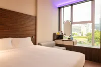 Days Inn by Wyndham Singapore Novena - Parkplatz