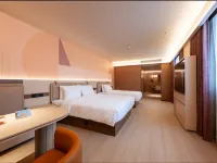 Orange Nanjing Zifeng Tower Gulou Subway Station Hotel - Bãi đậu xe
