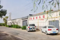 Sanmuyuan Homestay · Yuli - parking