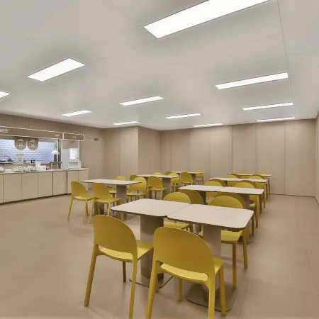 Home Inn (Hangzhou Xiaoshan Airport Yongsheng Road Metro Station)