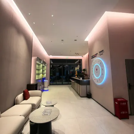 Shangkeyou Hotel (Chamdo Riwoche Binjiang Road)