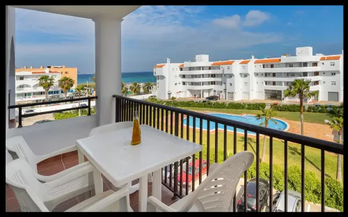 Apt Playa Bossa Ushuaia beachfront, reliable host - parking