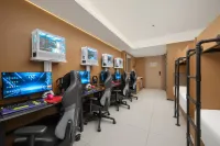 TNT E-Sports Hotel (Qinzhou East Station Nian Nian Feng Plaza) - parking