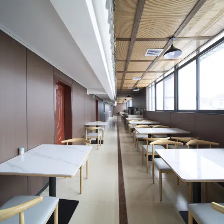 Yameitu Hotel (Hechi Bama Longevity Cultural Plaza)