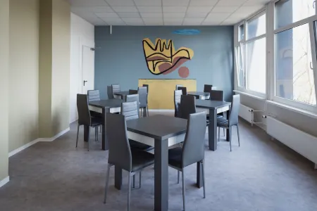 NeoHostel Отели рядом с достопримечательностью «Мюггельзе»