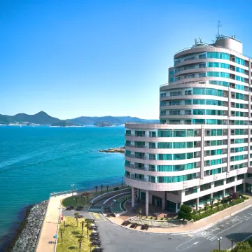 Kumho Tongyeong Marina Resort Hotels near Tongyeong City Museum
