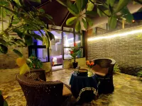 Tianxie Hotel (Jiuxiang Shifang Meishandong Railway Station)