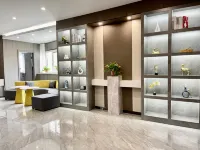 ZR·Light Luxury Hotel Hotels in Yongdeng