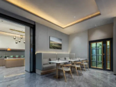 聊城臨清センターアトゥールホテル 臨清のホテル