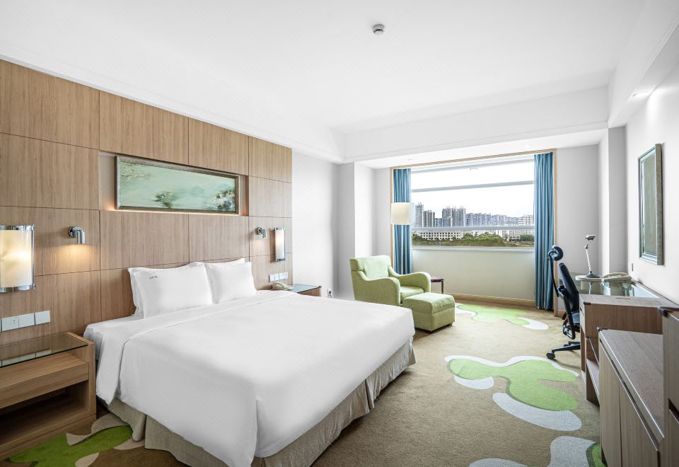 3. 홀리데이 인 창..