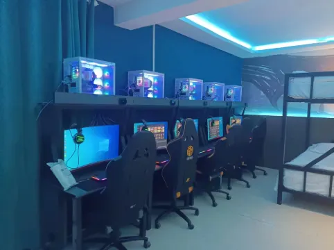 Yudu Mujian E-sports Hotel