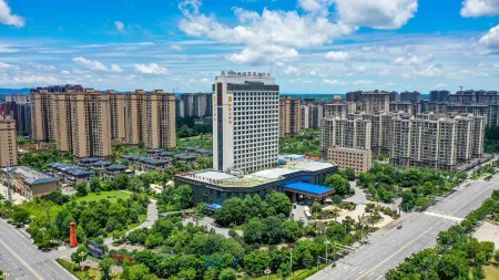 Wangfu Hotel Отели рядом с достопримечательностью «Xianling Mausoleum»