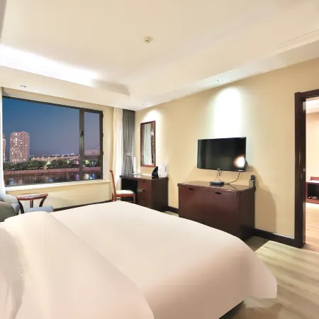 Zhongdong Latour Morgan Hotel(ZHONGDONG NEW WORLD LIVING MALL)