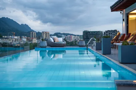 Guyue Suqing Homestay (Libo Ancient Town Branch)