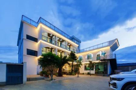 Jingyi Hot Spring Hotel