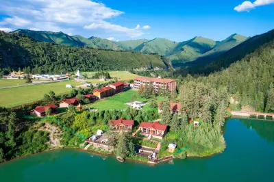 Jonni Banner Brinka Hotel
