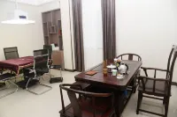 Gaozhou Hotel