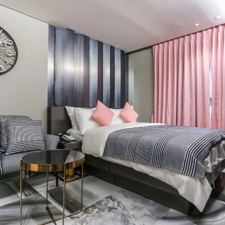 The Post Hotel Отели рядом с достопримечательностью «Торговый центр Tong-In Store»