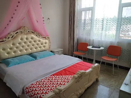 Hongshun Hotel Отели рядом с достопримечательностью «Lufeng Dinosaur Fossil Site»