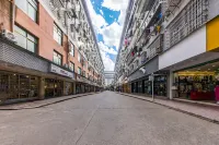 Longxiang Hotel (Yihuang Xueqian Street Fengshenxiang Pedestrian Street) فنادق في إيخوانغ