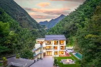 Anji mountain view hot spring holiday villa Hotels near Longwang Mountain Top