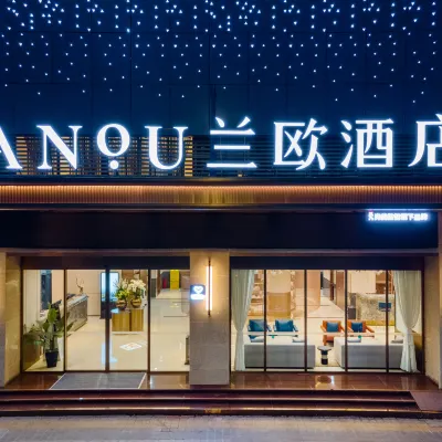 LANOU Hotel (Luohu Port Xiangxi Village Subway Station) Hotel in zona Tempio Buddista Hongfa