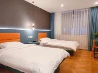 Yulong Hotel (Shenyang Taoxian International Airport Branch) - مطابخ