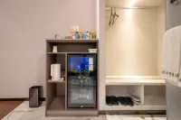 Mei call Jinghe Altitude Hotel (Hasi Wanda Jinjue Vientiane Store) - Esports