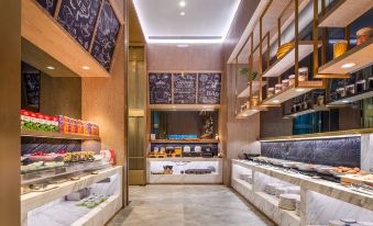 Echarm Plus Hotel (Wuxi Changjiang North Road Taihu Garden Metro Station)
