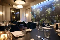 The Oriana Orange - Retro Hotel & Resort