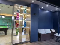 Lakes E-Sports Hotel (Water Conservancy and Hydropower College) - Esports