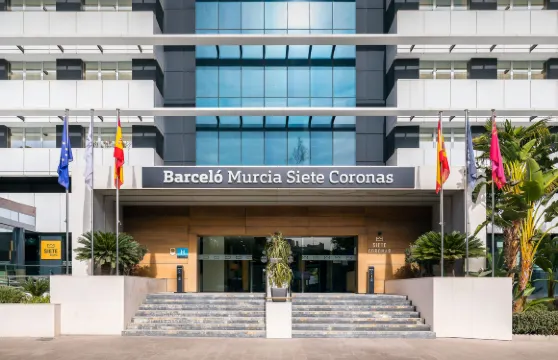 巴塞羅穆爾西亞七皇冠酒店
