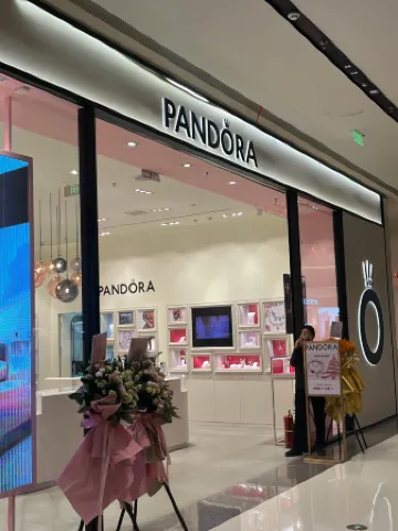 Yiheju Hotel (Shanghai West Railway Station Caoyang Road Branch) Отели рядом со станцией Shanghai West Railway Station